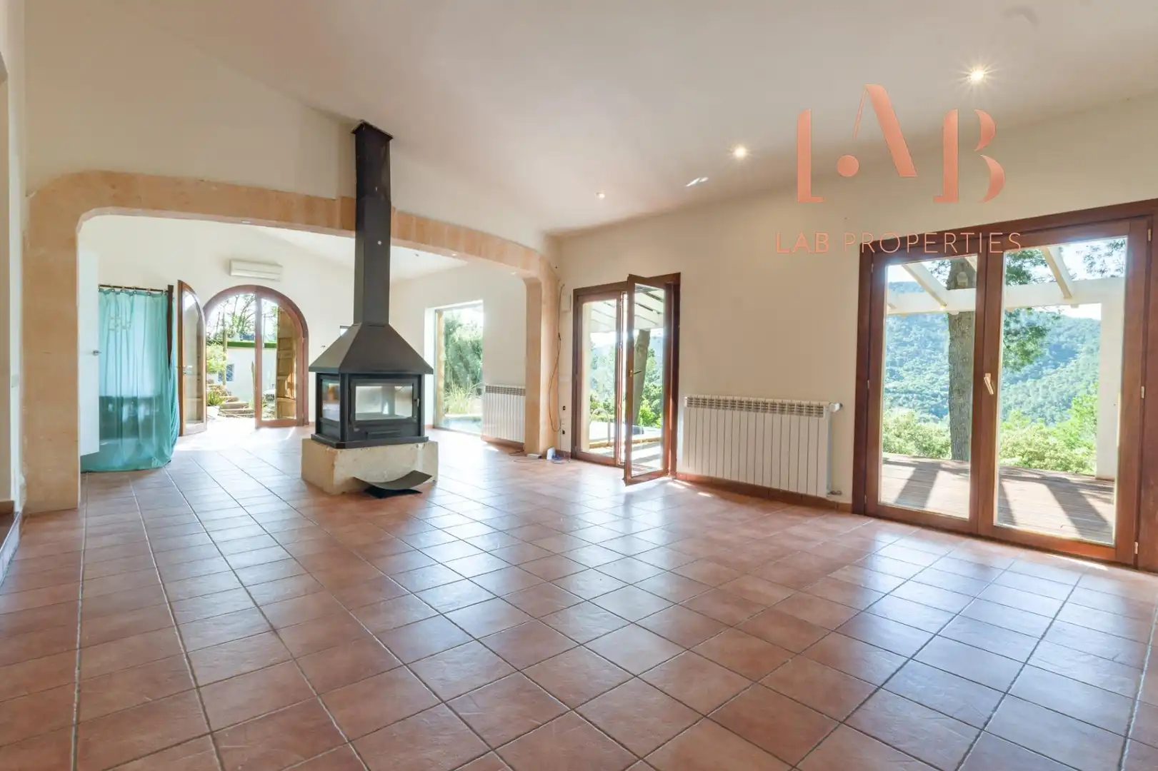 Sala d'estar de Finca rústica en venda en Esporles amb Aire condicionat, Calefacció i Jardí privat