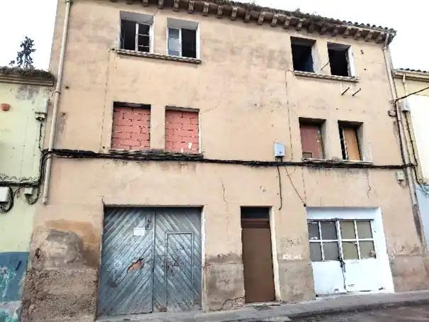 Vista exterior de Piso en venta en  Huesca Capital