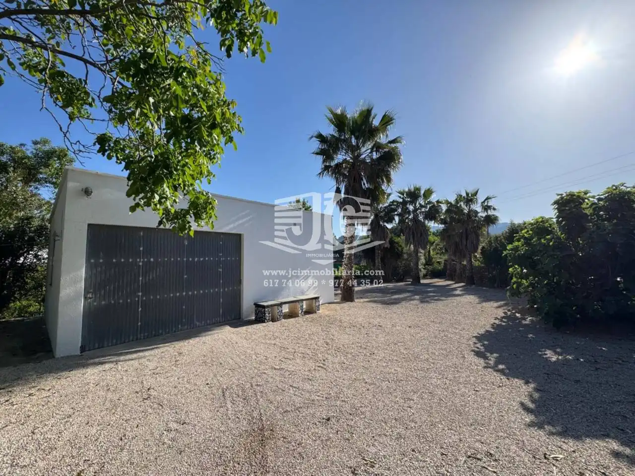 Vista exterior de Casa o xalet en venda en Tortosa amb Aire condicionat, Jardí privat i Parquet