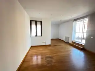 Attic for rent in León Capital   with Heating and Terrace
