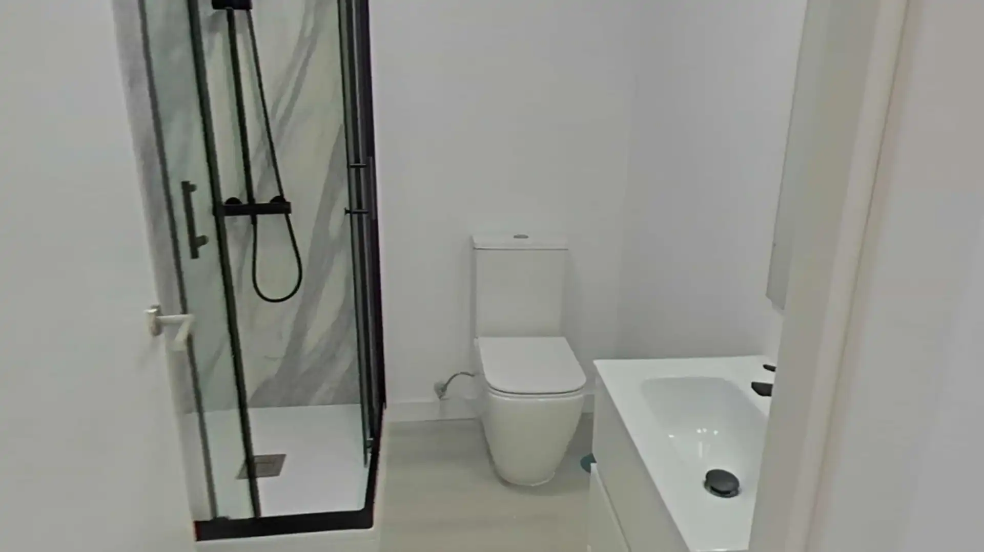 Bathroom of Flat for sale in Yeles  with Heating, Parquet flooring and Terrace