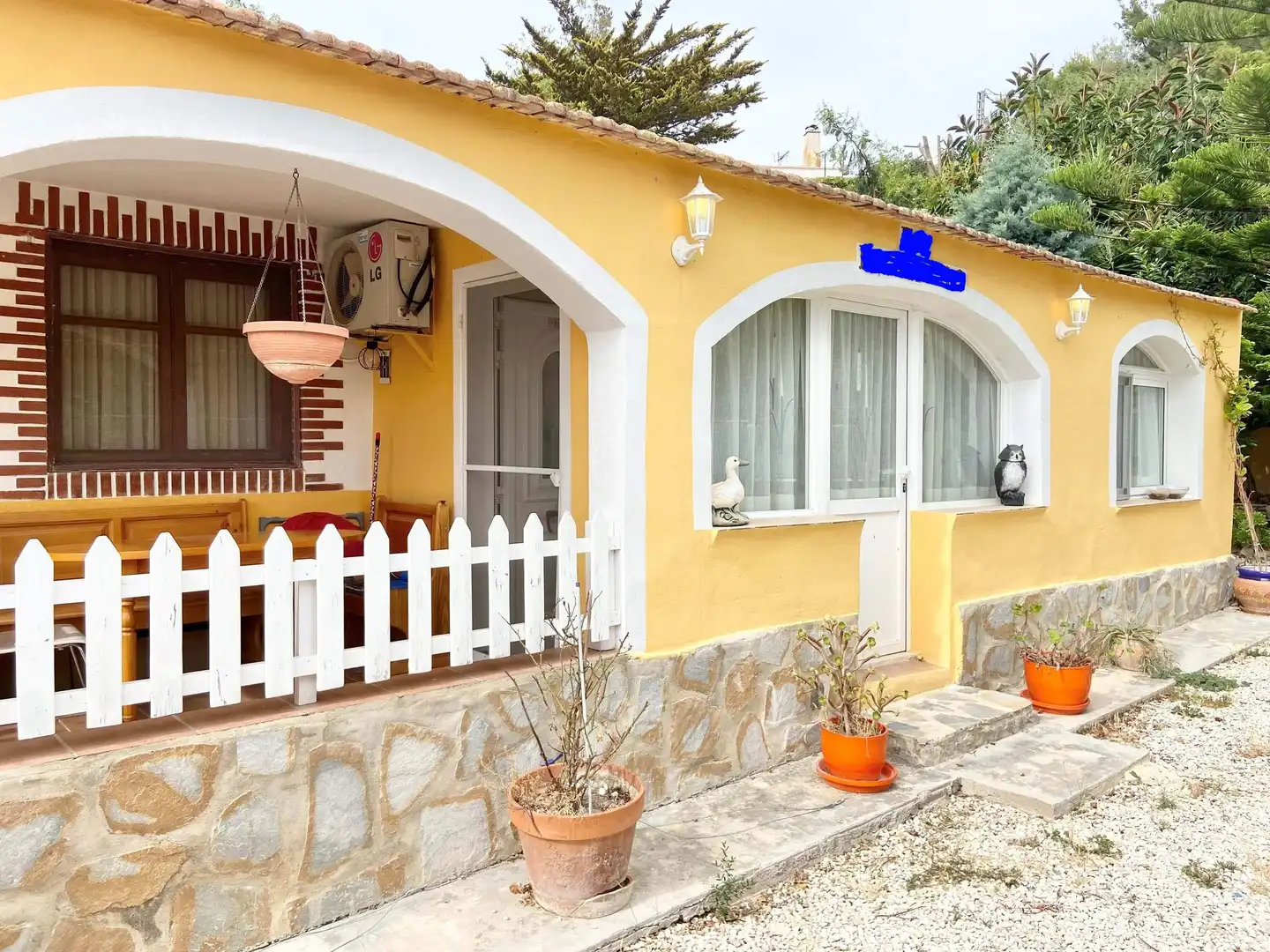 Vista exterior de Casa o chalet en venta en Petrer