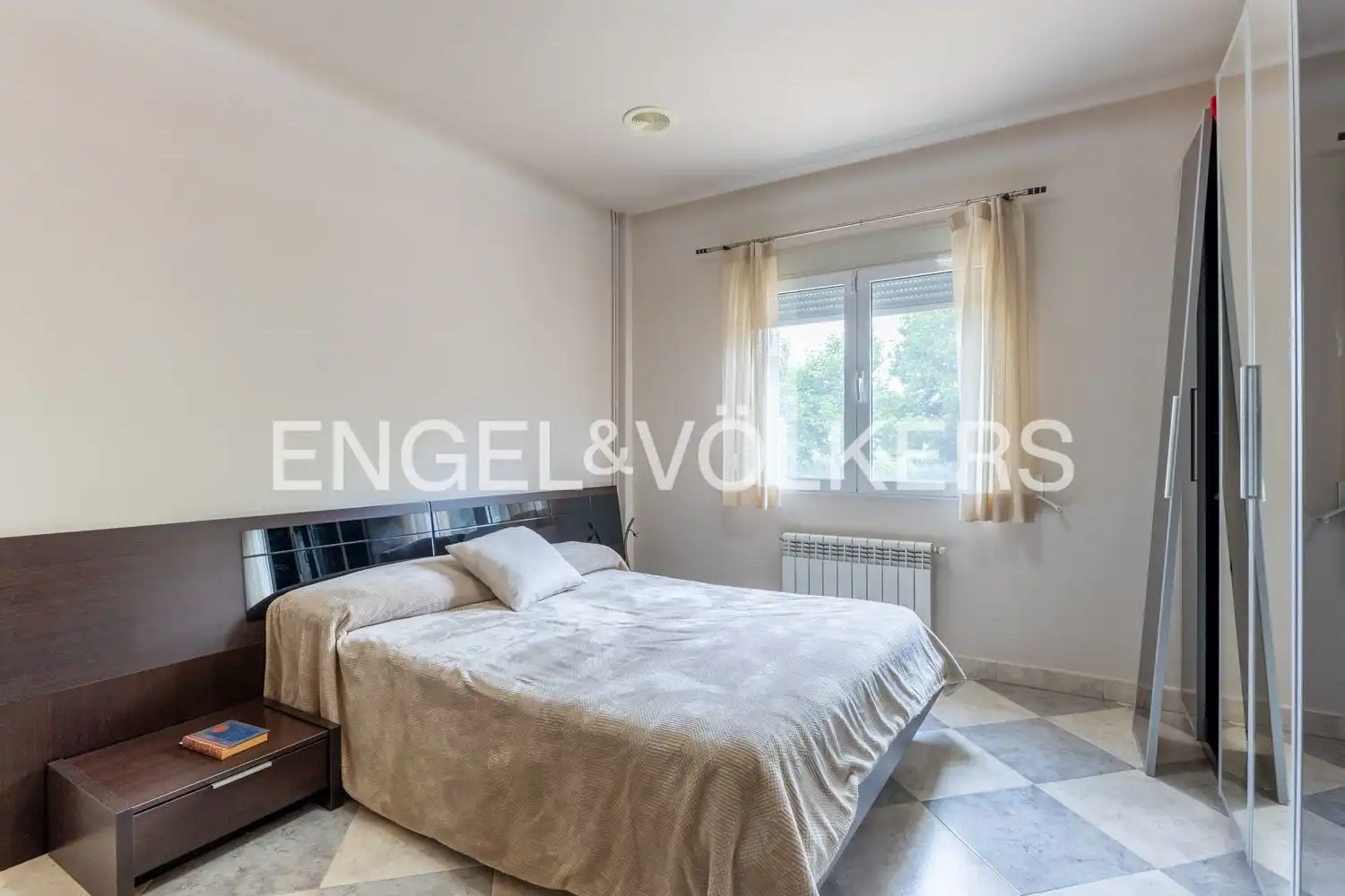 Habitación de Casa o chalet en venta en Enguera con Aire acondicionado, Calefacción y Jardín privado