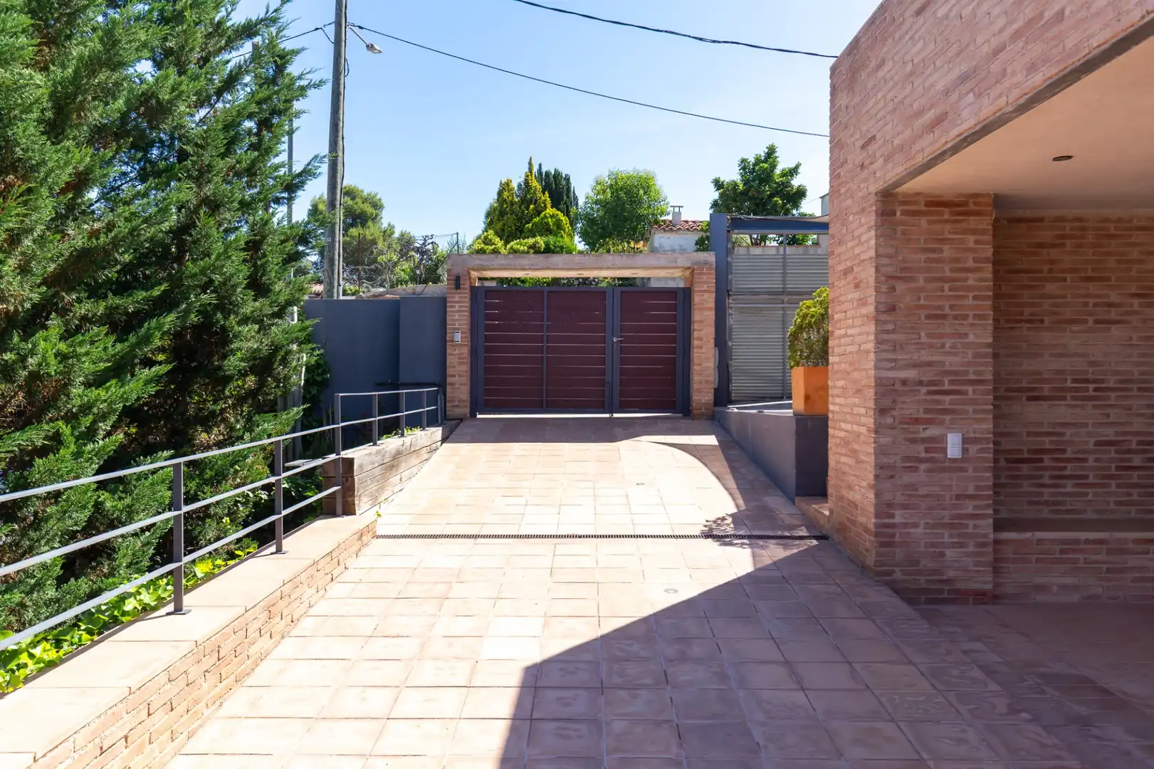 Vista exterior de Casa o xalet en venda en Sant Cugat del Vallès amb Aire condicionat, Calefacció i Terrassa