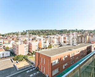 Vista exterior de Pis en venda en Sant Andreu de la Barca amb Aire condicionat i Terrassa