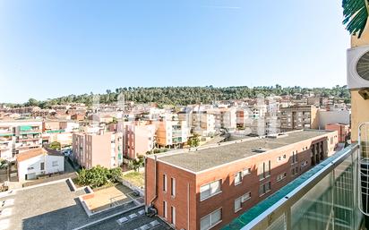 Vista exterior de Pis en venda en Sant Andreu de la Barca amb Aire condicionat i Terrassa