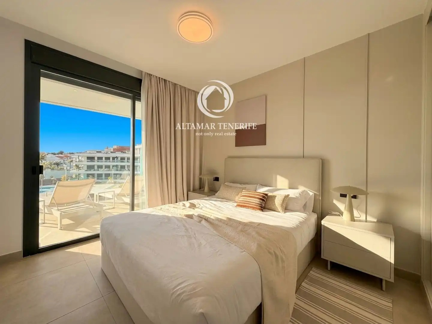 Schlafzimmer von Wohnungen zur Miete in Adeje mit Terrasse, Abstellraum und Schwimmbad