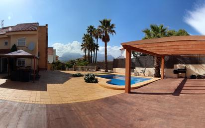 Piscina de Casa o xalet en venda en Benidorm amb Aire condicionat, Terrassa i Piscina