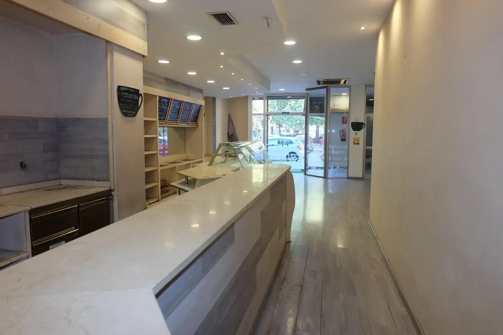 Local en venta en Valencia con Aire acondicionado