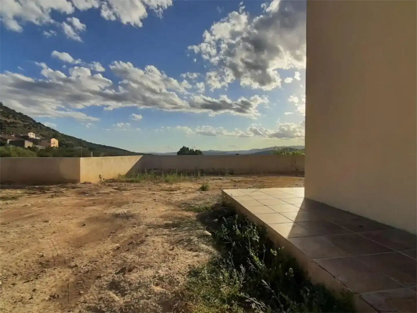 Finca rústica en venda en Sierra Engarcerán amb Aire condicionat, Jardí privat i Traster