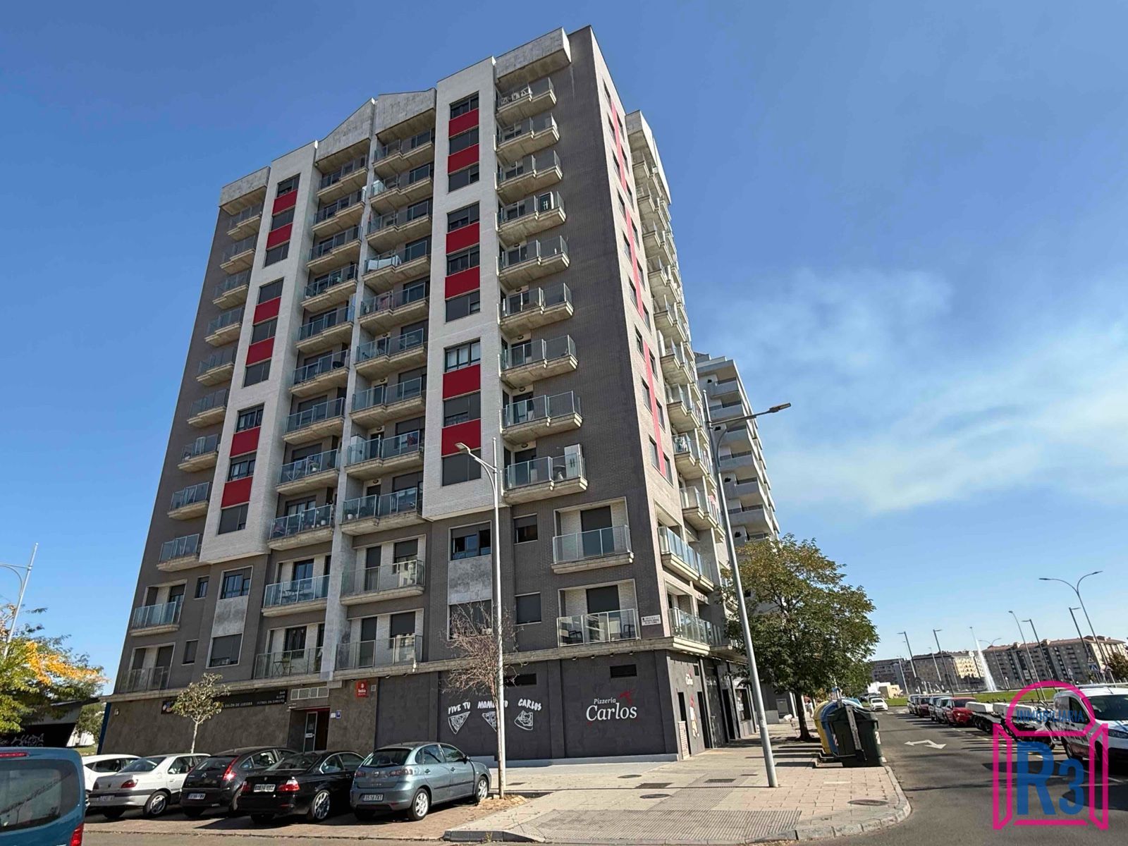 Vista exterior de Apartamento de alquiler en León Capital  con Calefacción, Terraza y Amueblado