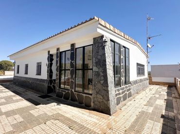 Casa rustica con piscina in vendita a Gibraleón