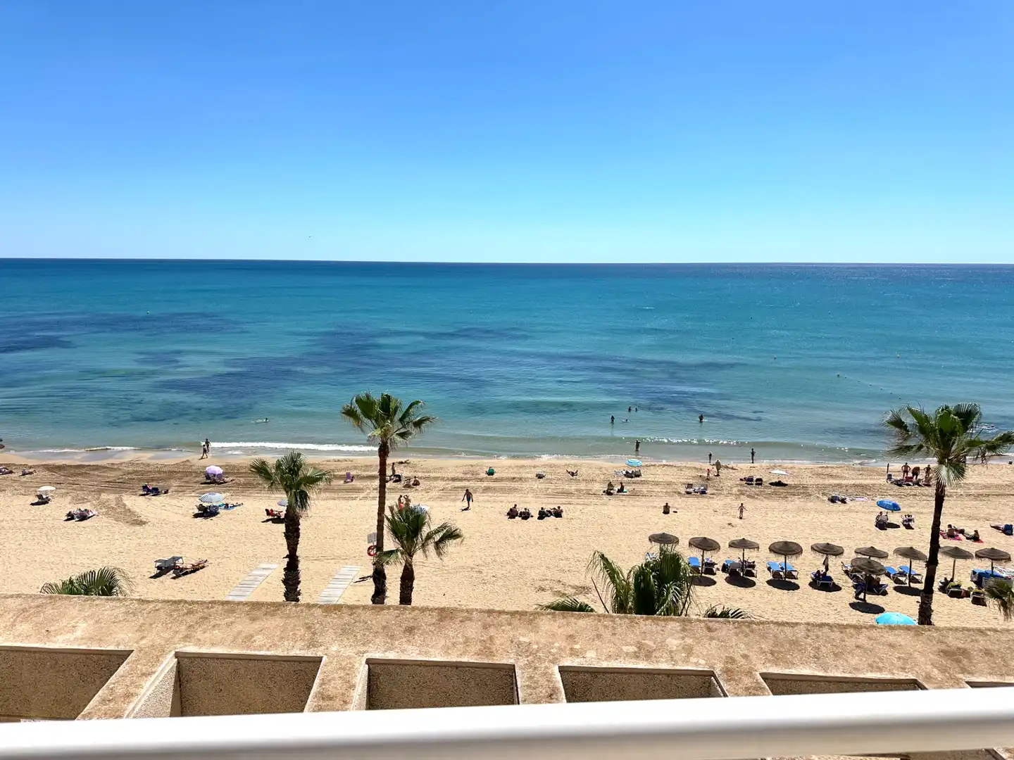 Vista exterior de Ático en venta en Torrevieja con Aire acondicionado, Calefacción y Terraza