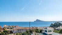 Vista exterior de Pis en venda en Altea amb Aire condicionat, Terrassa i Balcó