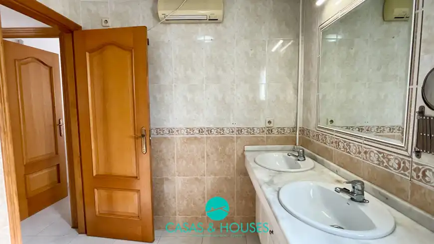 Baño de Casa o chalet en venta en Cartagena con Jardín privado, Terraza y Balcón
