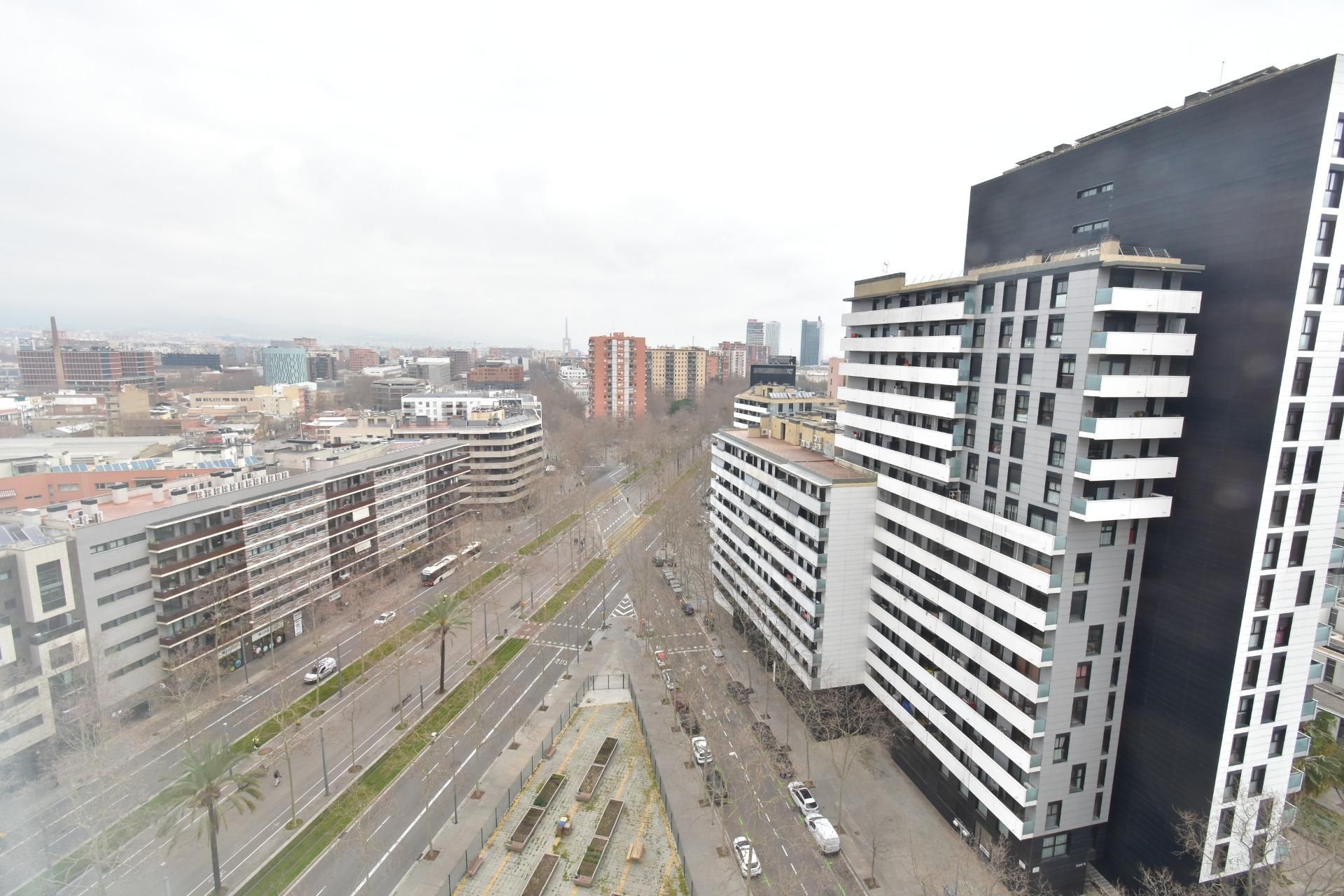 Exterior view of Flat for sale in  Barcelona Capital  with Air Conditioner and Heating