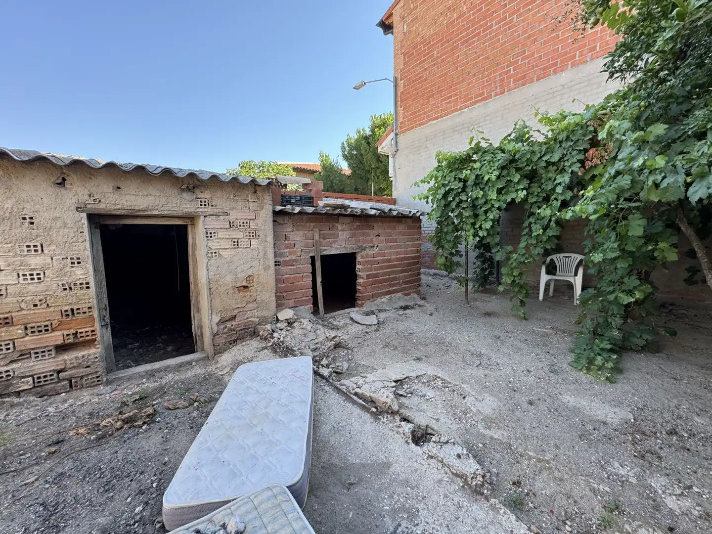 Exterior view of Houses for sale in La Puebla de Montalbán  with Heating
