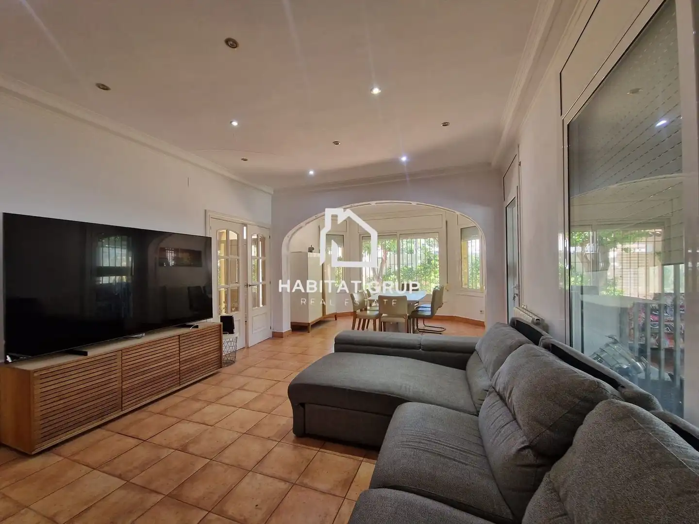 Living room of Houses for sale in Castelldefels  with Air Conditioner, Heating and Private garden
