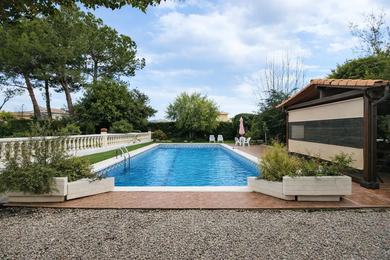 Piscina de Casa o xalet en venda en Vila-real amb Aire condicionat, Calefacció i Jardí privat