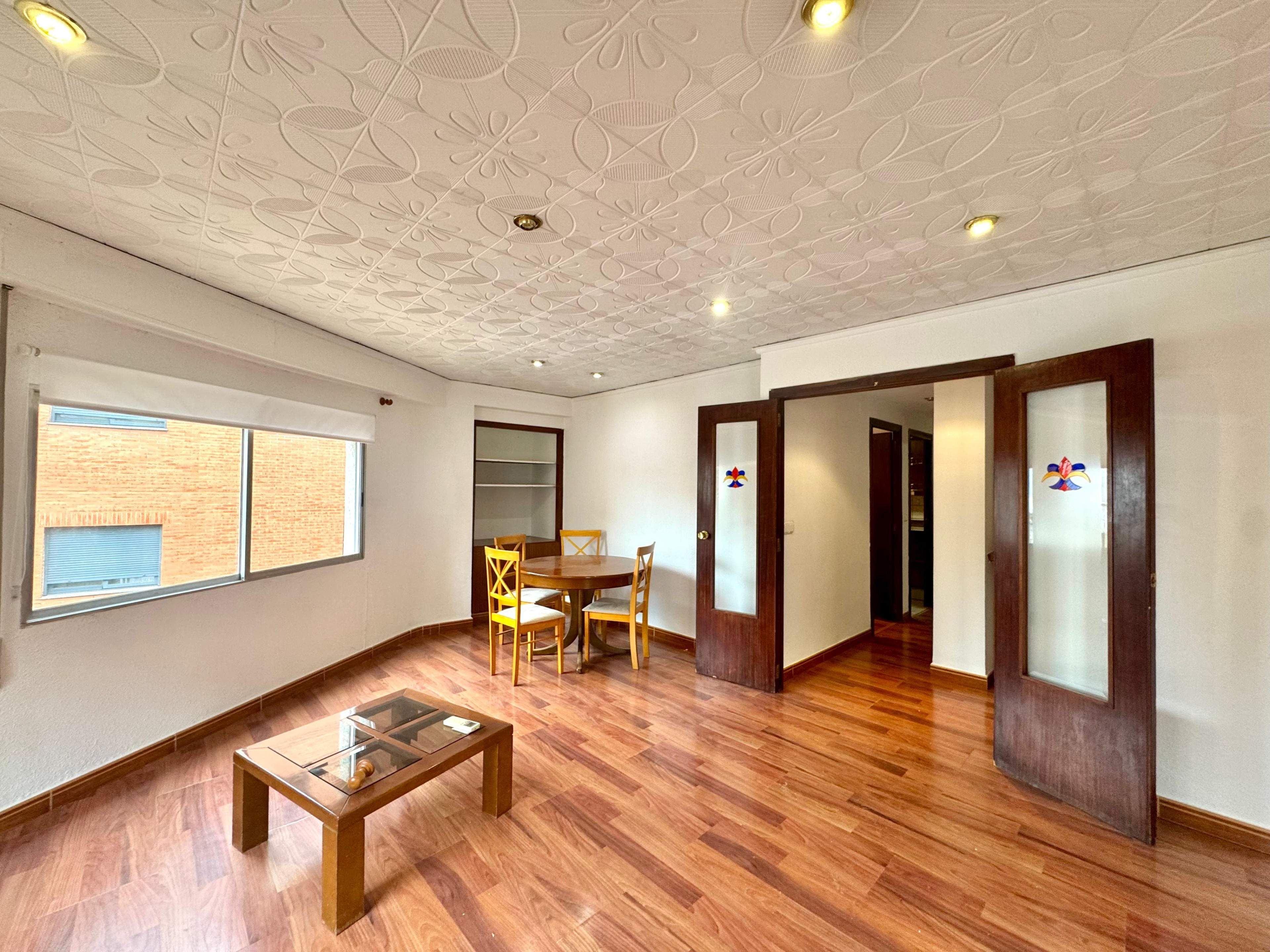 Flat for sale in Gandia  with Air Conditioner and Balcony