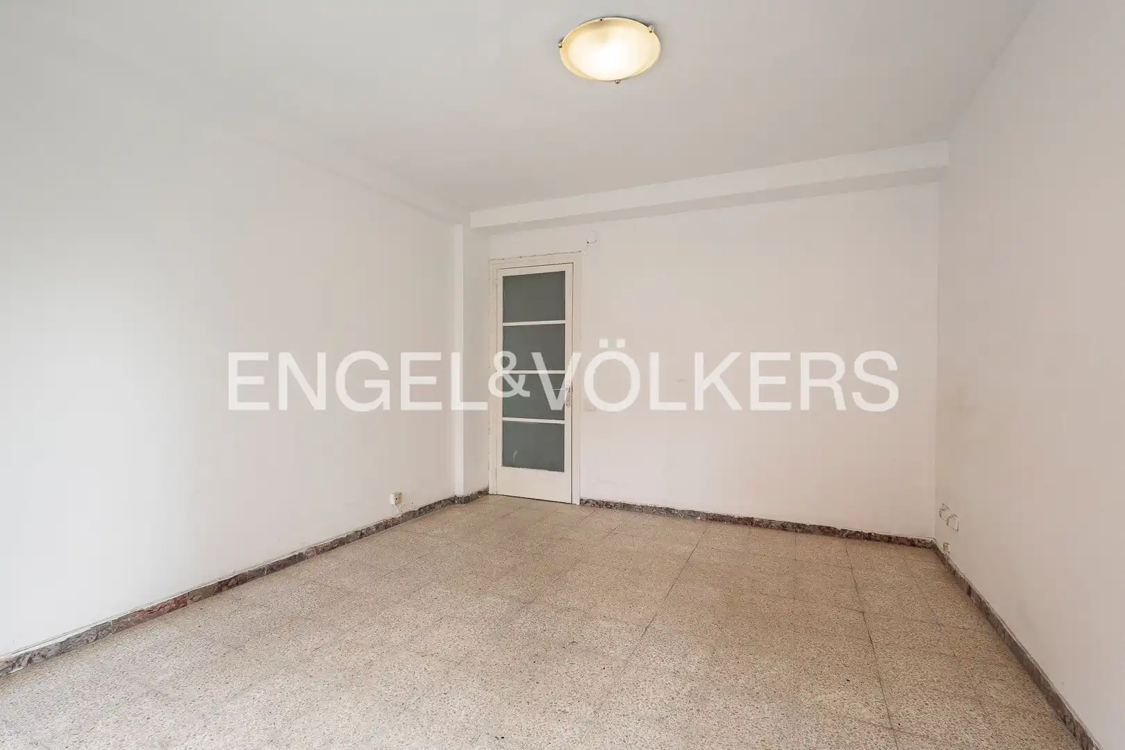 Flat for sale in El Poble Sec