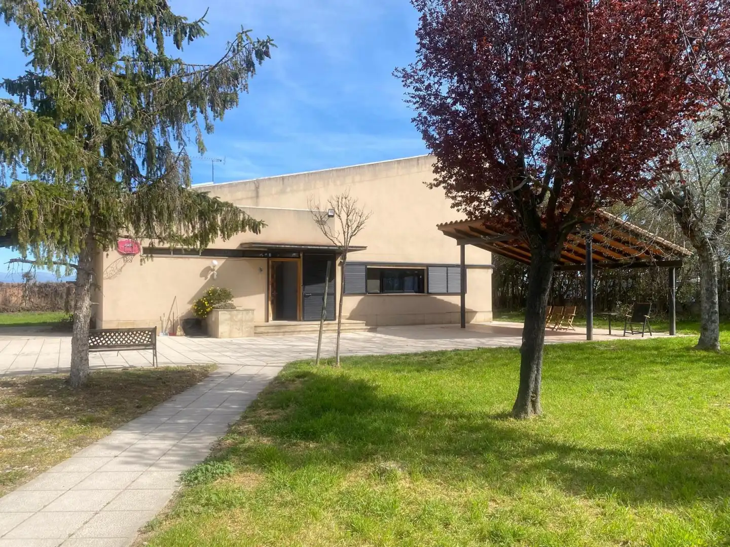Vista exterior de Casa o chalet en venta en Bell-lloc d'Urgell con Calefacción, Jardín privado y Terraza