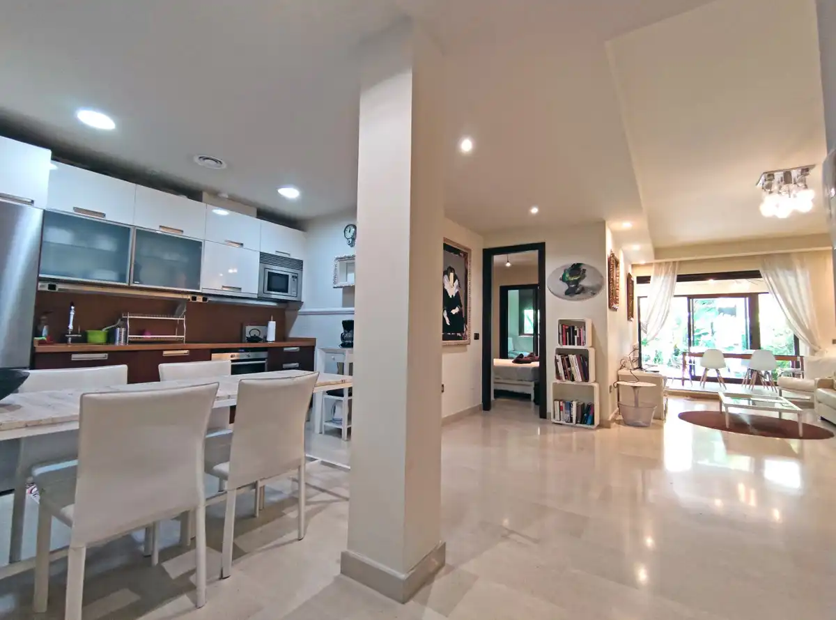 Apartment mit Pool zum Verkauf in Nueva Andalucía, imagen 25