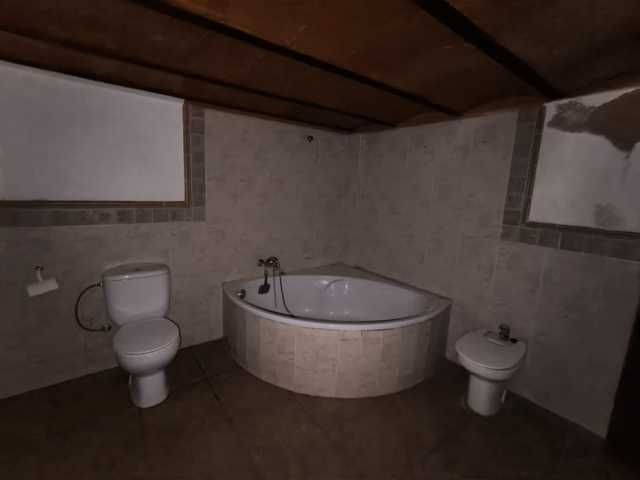 Bathroom of Planta baja for sale in Rellinars