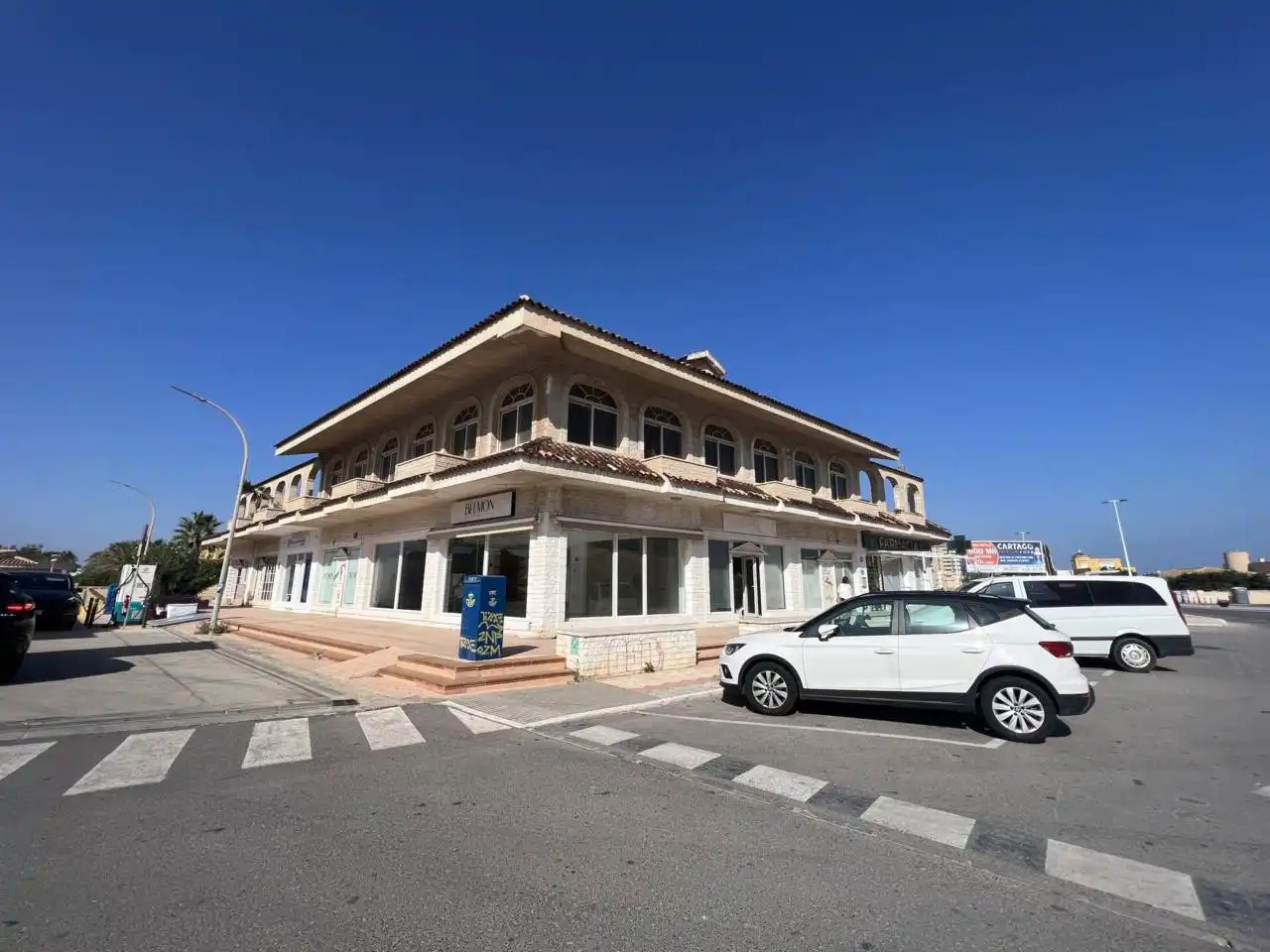 Local comercial en venta en Urbanizacion Flamenco 3