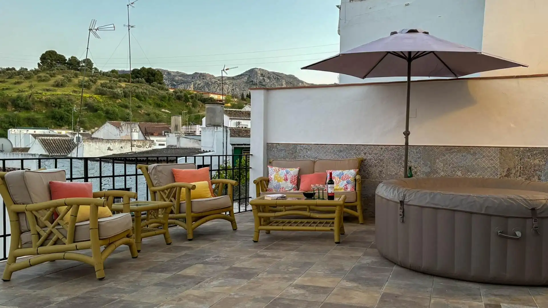 Terraza de Casa adosada en venta en Antequera con Calefacción, Terraza y Trastero