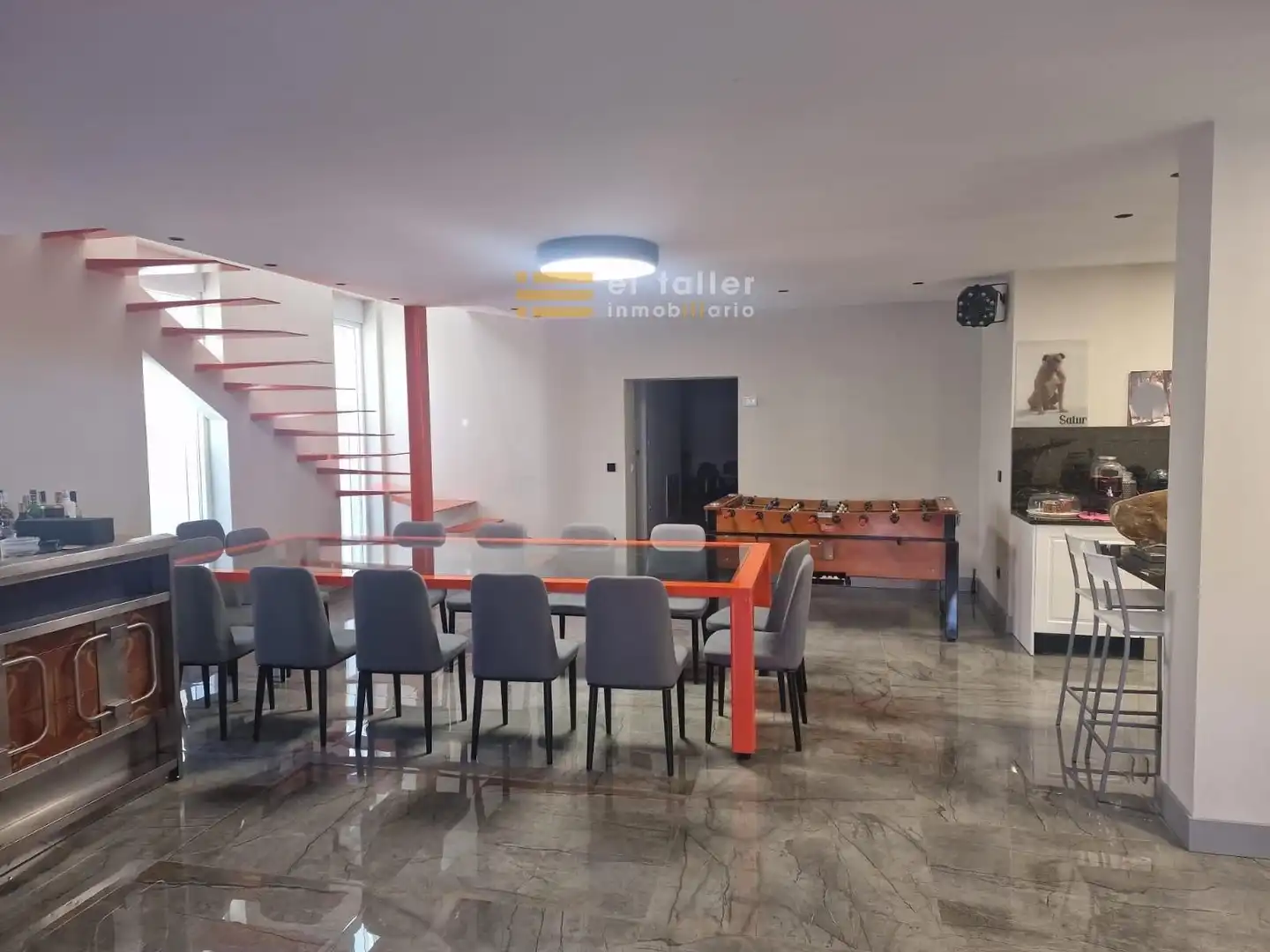 Menjador de Casa o xalet en venda en Carbajosa de la Sagrada amb Calefacció, Terrassa i Piscina
