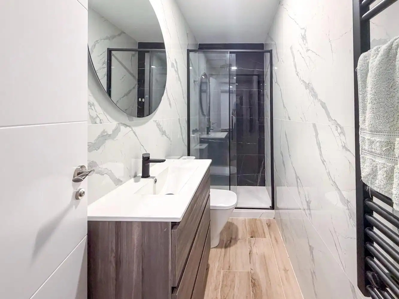 Bathroom of Lofts for rent in Madrid  with Air Conditioner, Heating and Furnished