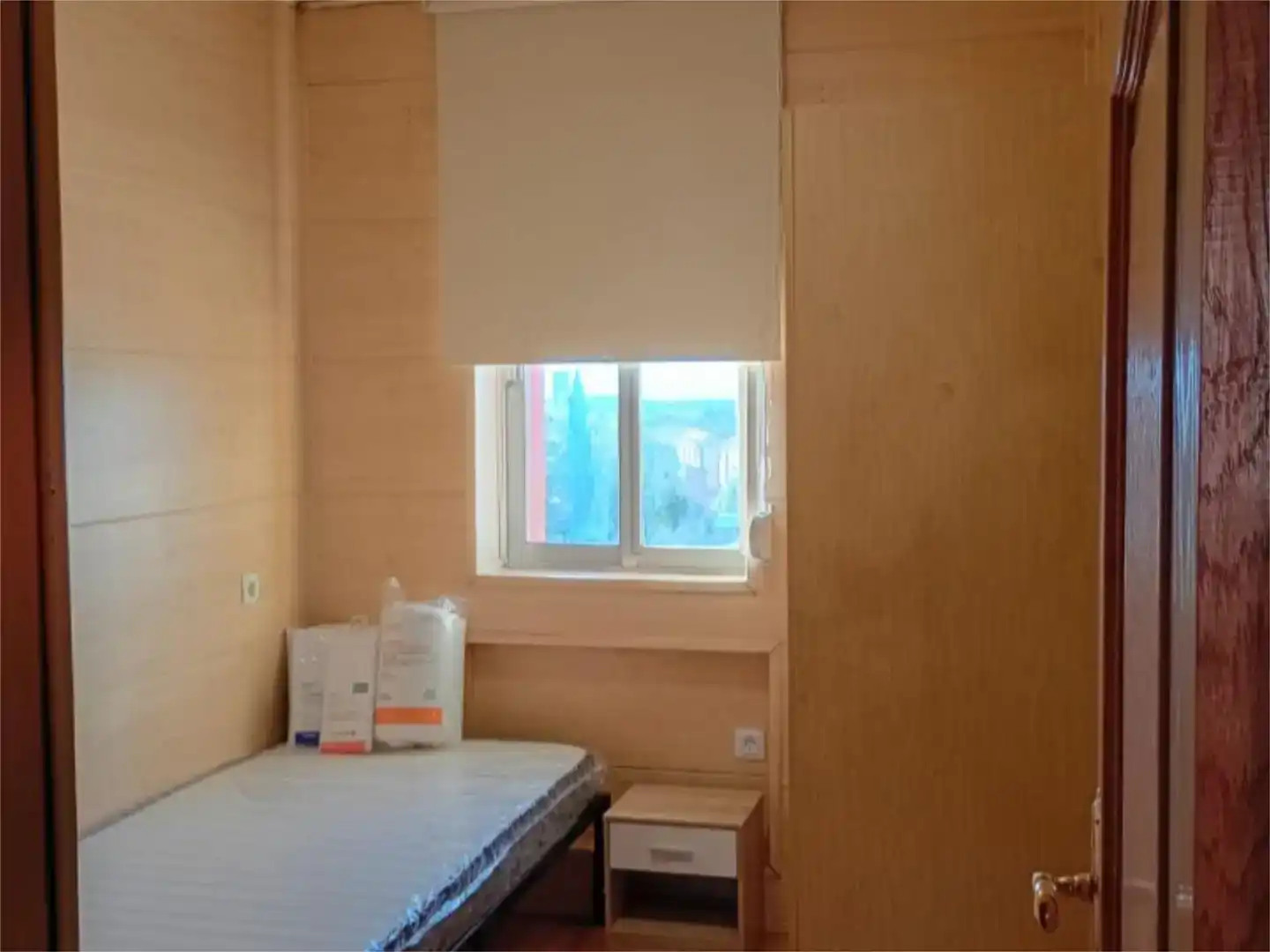 Schlafzimmer von Wohnung zur Miete in Benavente mit Balkon