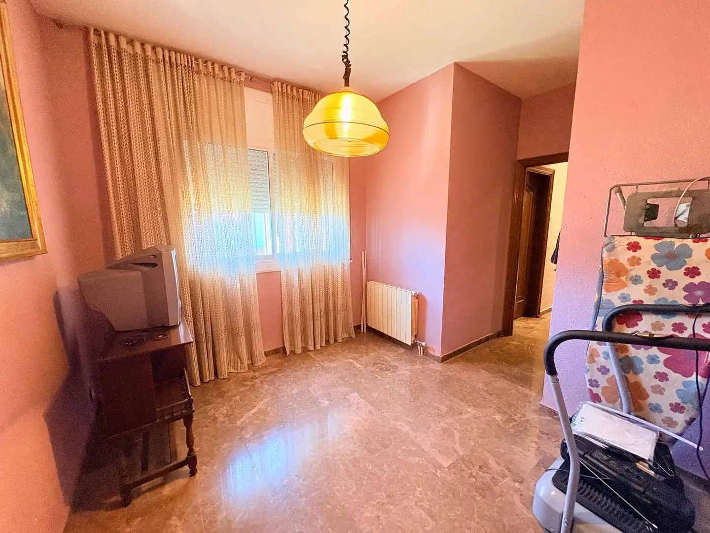Habitación de Casa o chalet en venta en Pallejà con Aire acondicionado, Calefacción y Jardín privado