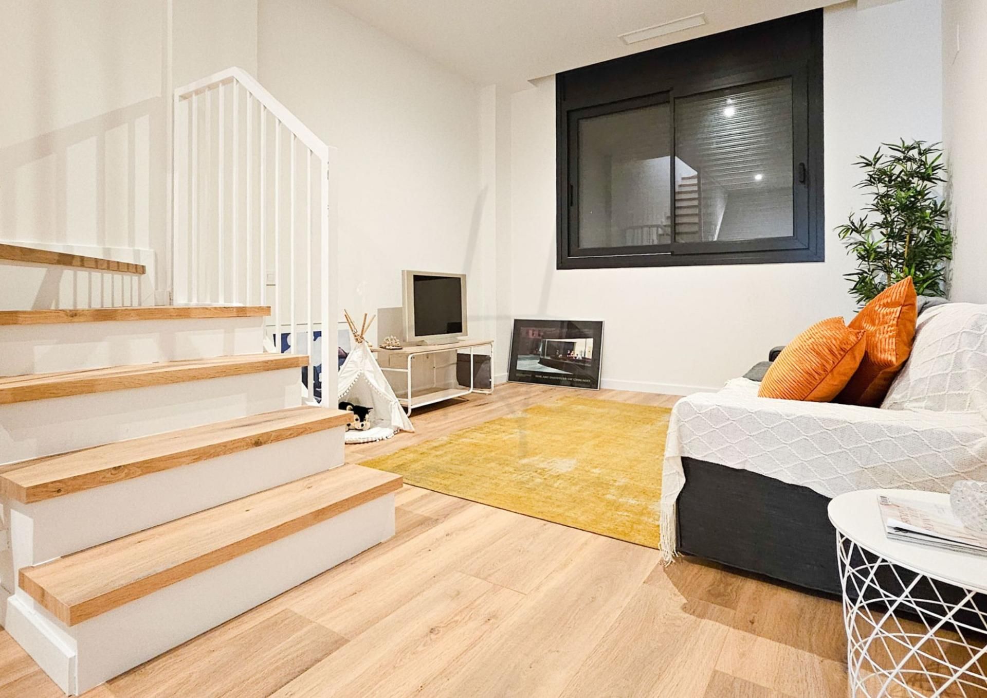 Duplex for sale in Cornellà de Llobregat  with Heating and Oven