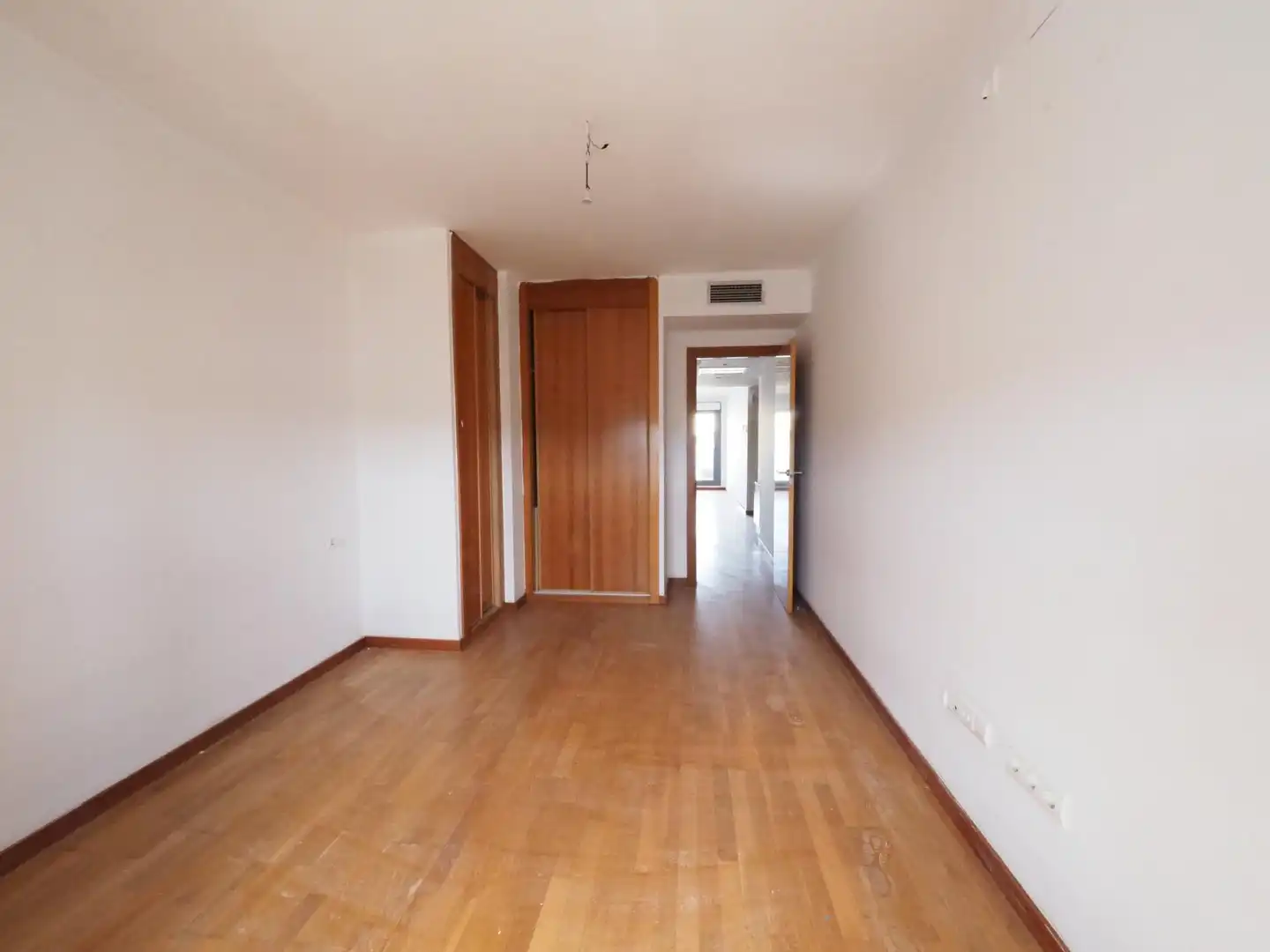 Dúplex en venta en Vilafranca del Penedès con Calefacción, Parquet y Terraza