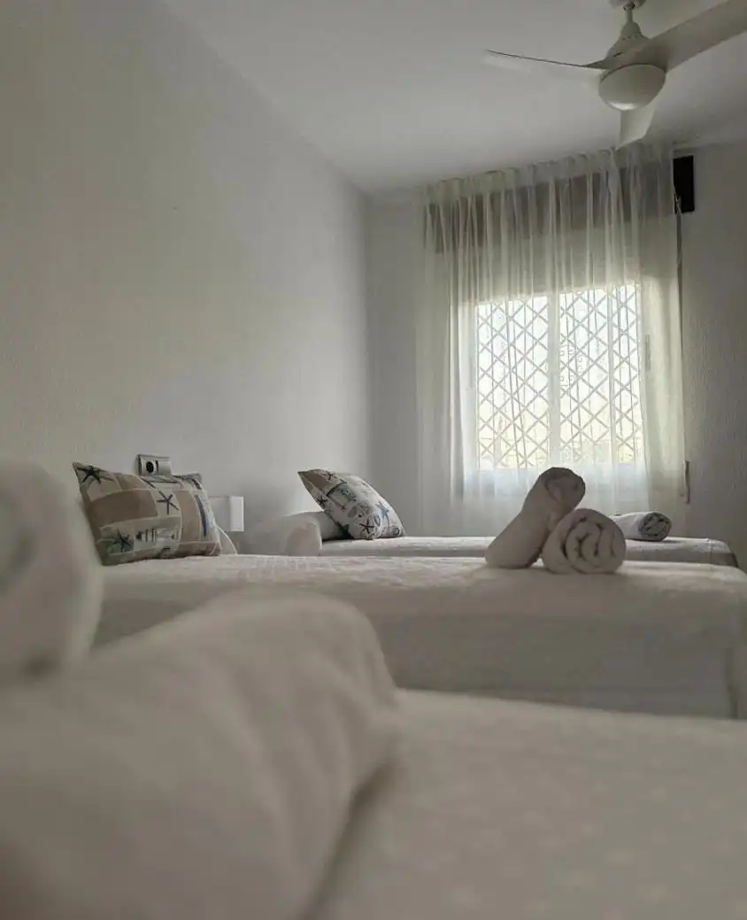 Dormitori de Casa o xalet en venda en Córdoba amb Aire condicionat, Jardí privat i Terrassa