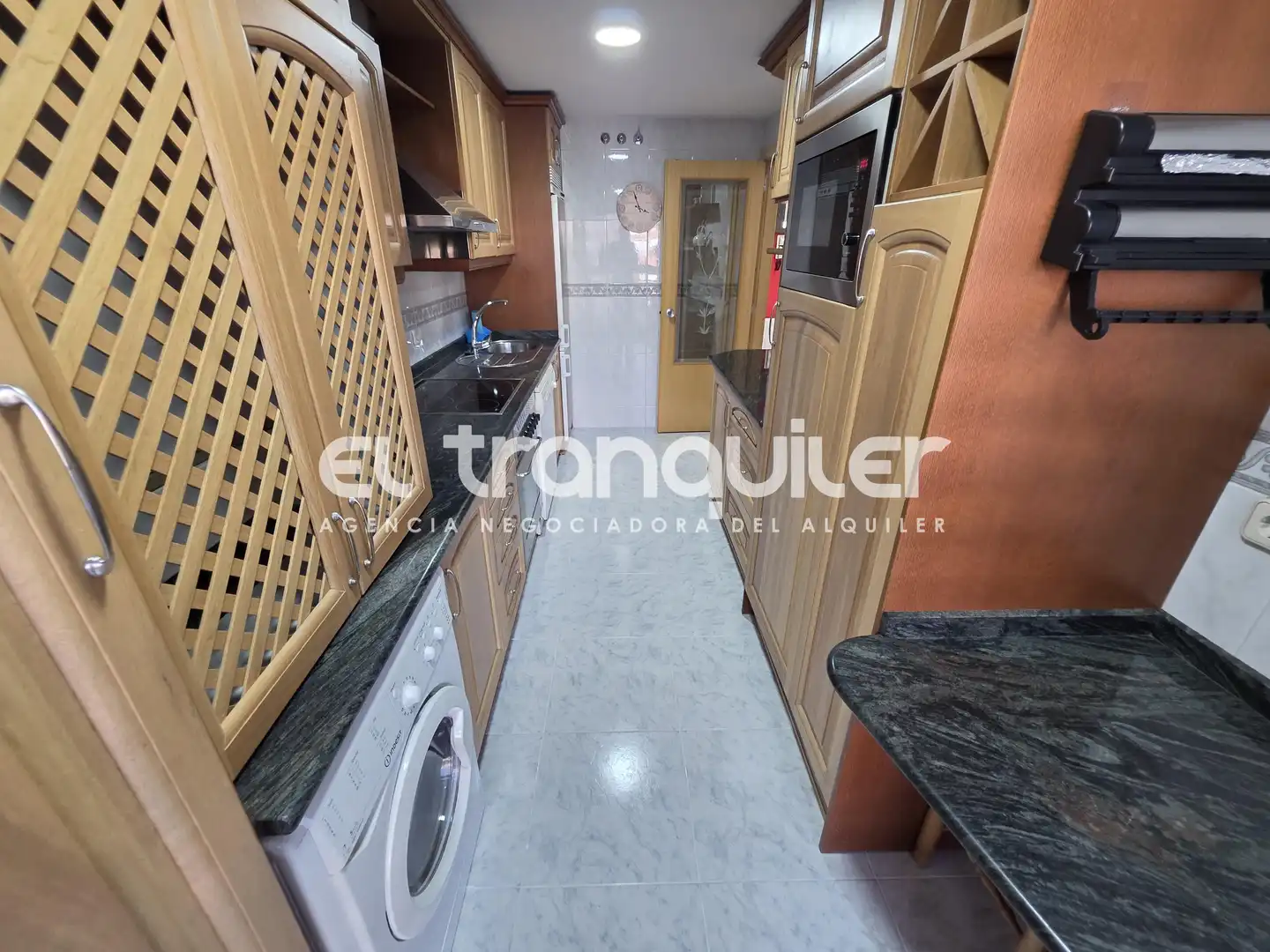 Cocina de Piso de alquiler en Madrid con Aire acondicionado, Parquet y Amueblado