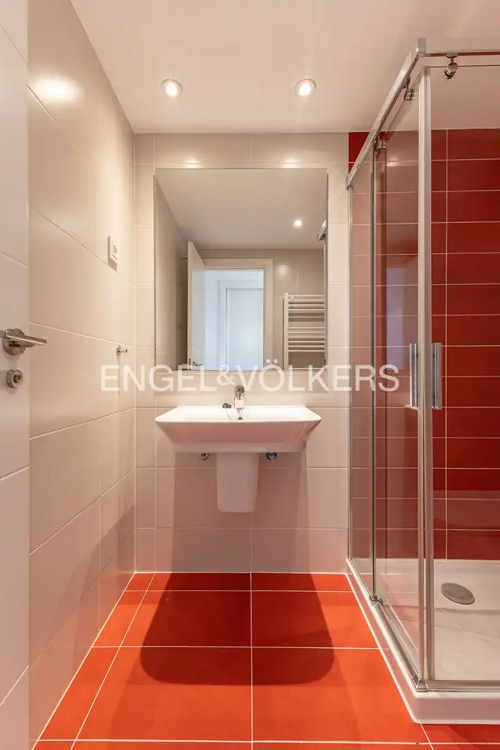 Bathroom of Flat for rent in Hortaleza