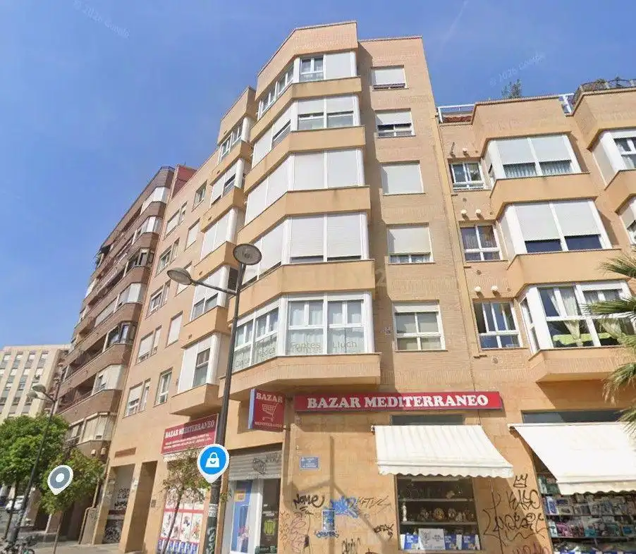 Vista exterior de Pis en venda en Valencia amb Aire condicionat, Forn i Balcó