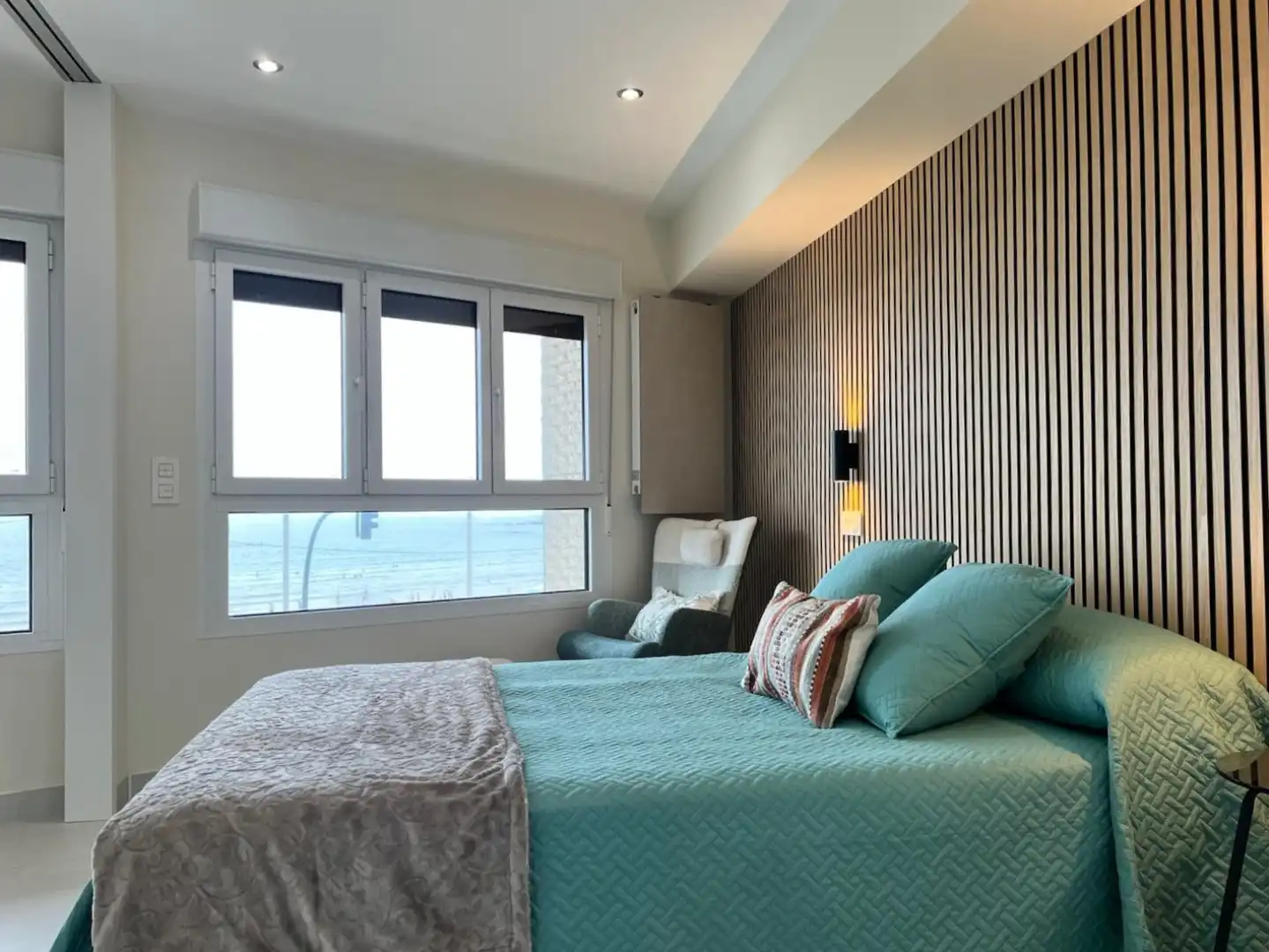 Schlafzimmer von Wohnung zur Miete in Gijón  mit Heizung und Möbliert
