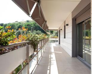 Terrassa de Pis de lloguer en  Barcelona Capital amb Aire condicionat, Calefacció i Jardí privat