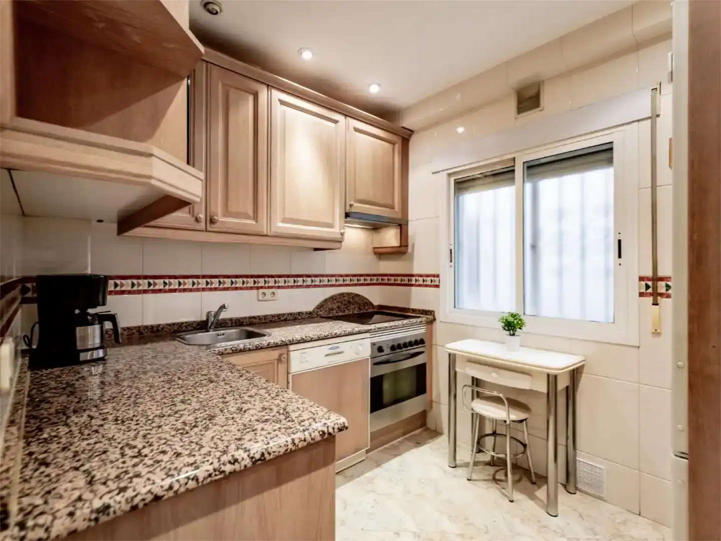 Kitchen of Flat for share in Retiro