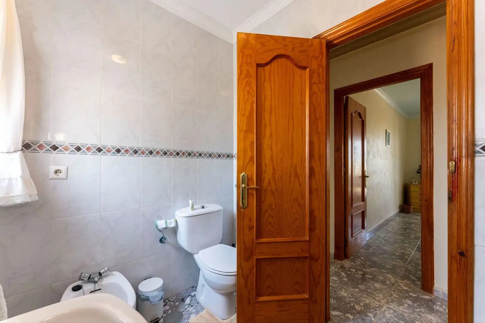 Casa rústica amb piscina en venda a Guaro, imagen 25