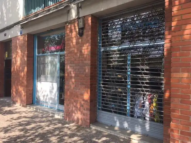Geschaftsraum zum Verkauf in Girona