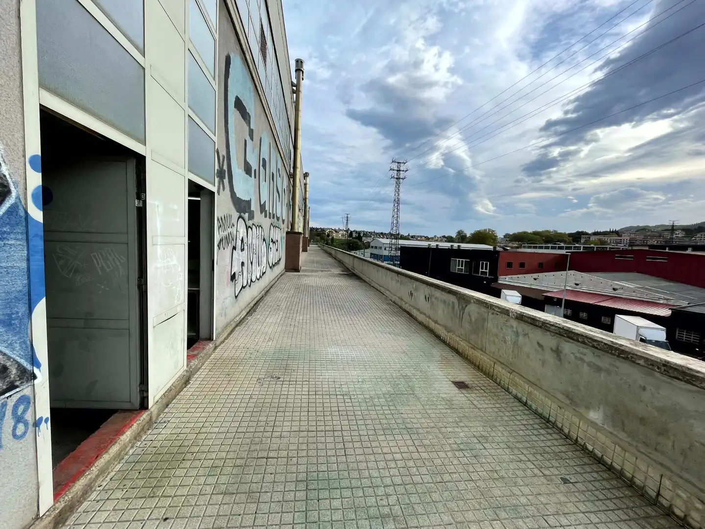 Exterior view of Industrial buildings for sale in Irun 