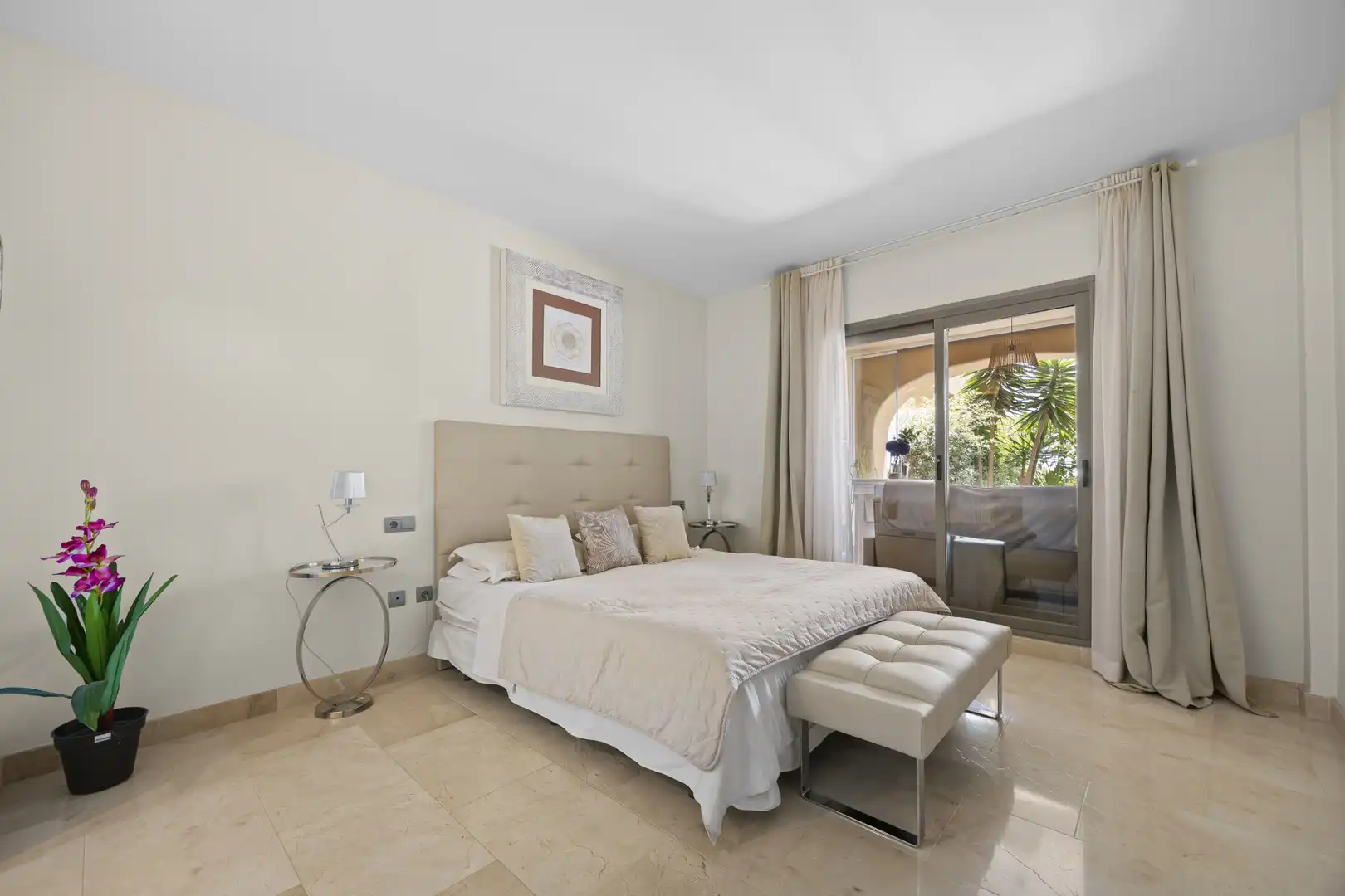 Apartament amb piscina en venda a Benahavís pueblo, imagen 14