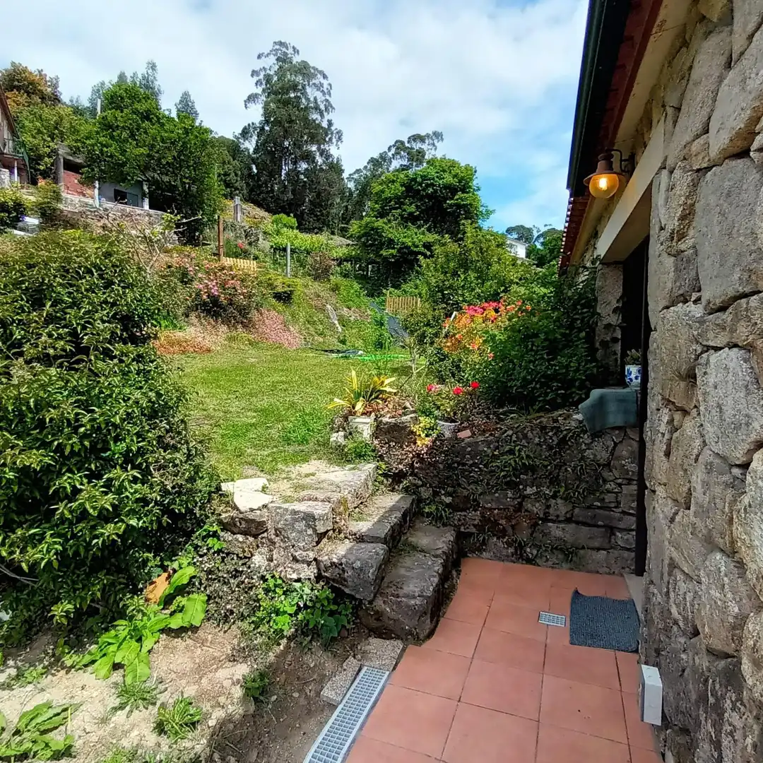 Chalet con jardín en venta en Combarro, imagen 14