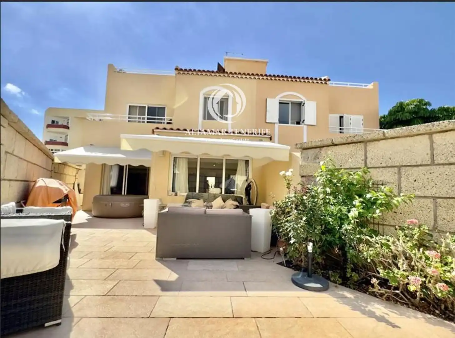 Maison mitoyenne avec piscine à vendre à Costa Adeje