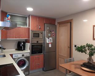 Kitchen of Flat to rent in Alcalá de Henares  with Air Conditioner, Heating and Parquet flooring